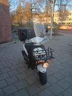 Kymco Agility 50 e5 2019, Fietsen en Brommers, Snorfietsen en Snorscooters, Ophalen of Verzenden, Zo goed als nieuw, Benzine, Kymco