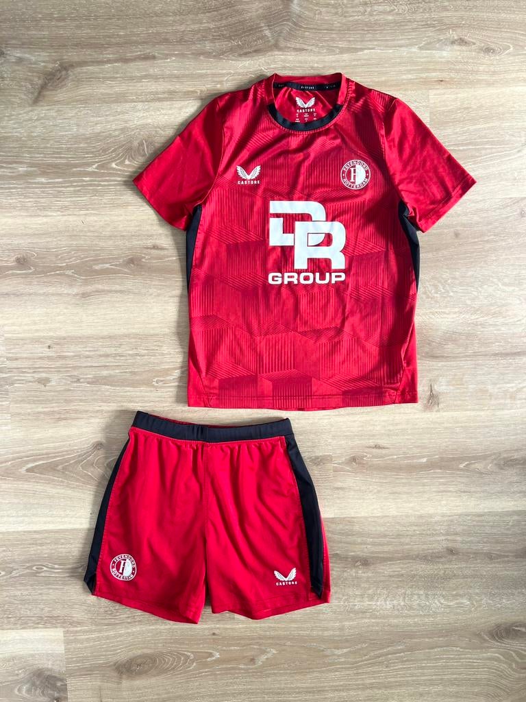 Feyenoord rood Castore trainingsset 23/24 Maat 158, Jongen of Meisje, Sport- of Zwemkleding, Ophalen of Verzenden, Castore