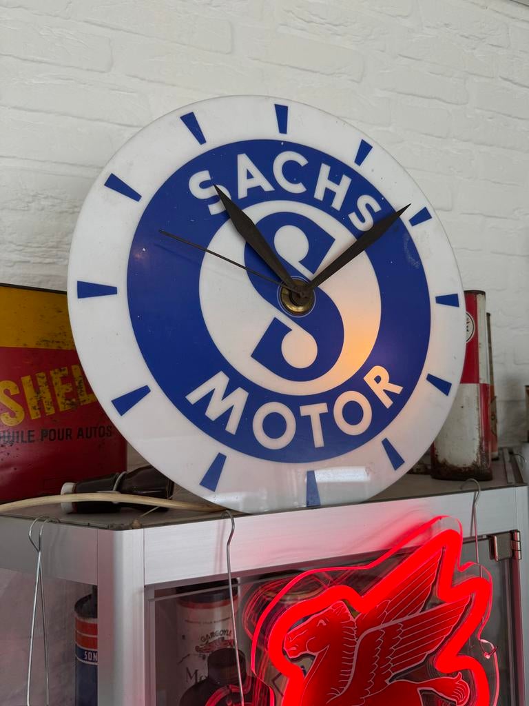 Vintage Sachs Motor Lichtreclame Klok, Verzamelen, Gebruikt, ., Lichtbak of (neon) lamp, Ophalen of Verzenden