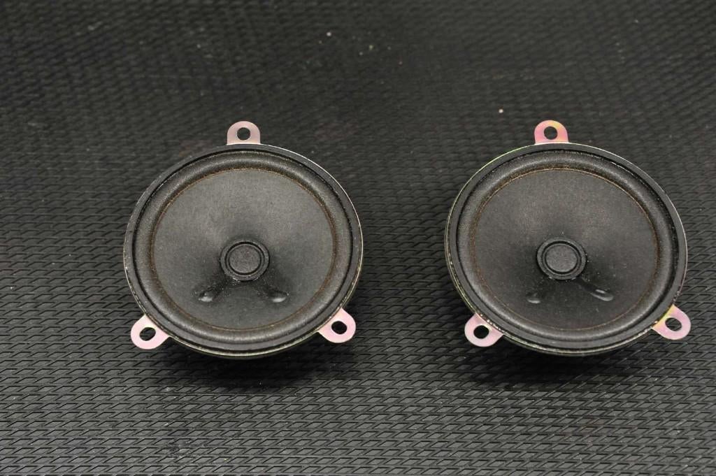 2 stuks PHILIPS 75 mm Ø speakers. Ideaal voor modelbouw, 1:50 of kleiner, Italeri, Overige typen, Ophalen of Verzenden