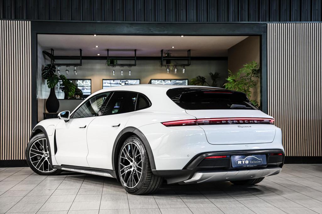 Porsche Taycan Cross Turismo 4 93 kWh|21''|Innodrive|Luchtve, Auto's, Automaat, Zwart, 4 stoelen, Leder