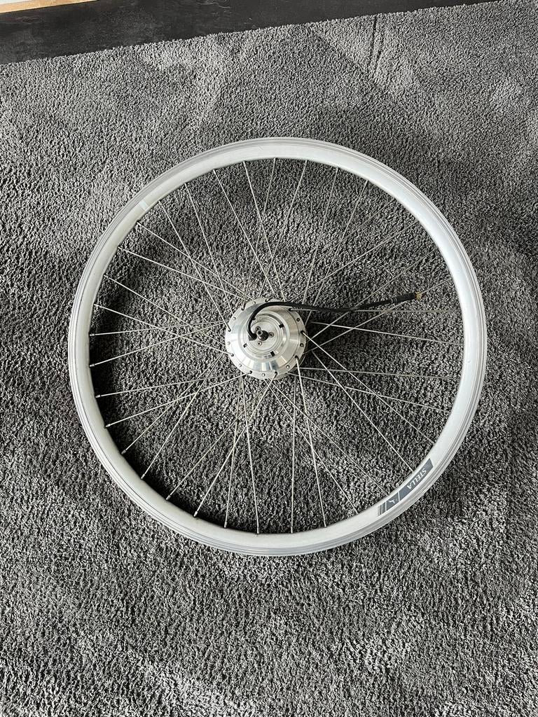 Stella voorwielmotor, Fietsen en Brommers, Fietsonderdelen, Ophalen of Verzenden, Gebruikt, Wiel