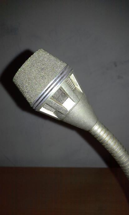 AKG spraak microfoon, Muziek en Instrumenten, Microfoons, Ophalen, Gebruikt, Zangmicrofoon