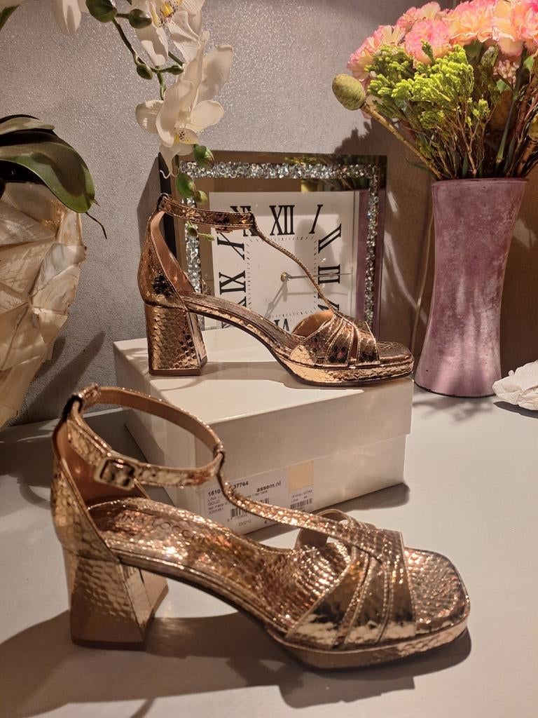 Nieuwe Lina Locchi maat 41 goud muiltjes, ook maat 36 te koo, Overige kleuren, Lina Locchi, Nieuw, Sandalen of Muiltjes