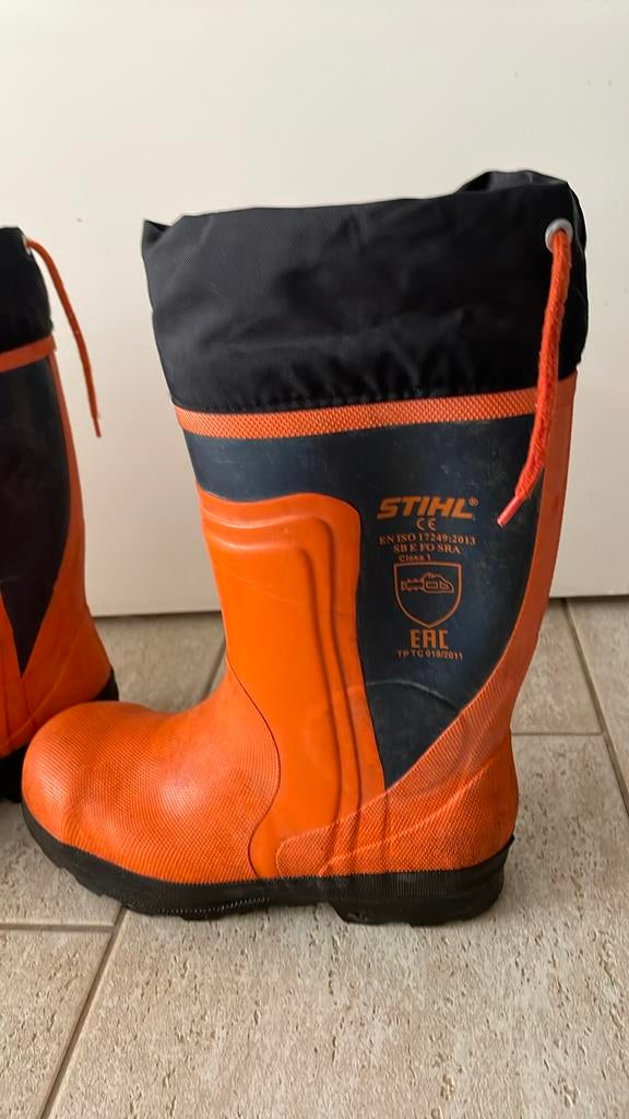Stihl zaaglaarzen - Veiligheid en comfort voor bosbouw, Ophalen, Gebruikt