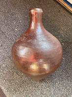 Bruine steengoed vaas uitloopend in een punt., Steen, Gebruikt, Overige kleuren, Ophalen of Verzenden
