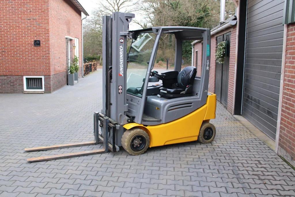 Jungheinrich EFG318k heftruck elektrische freelift triplex s, Zakelijke goederen, 1000 tot 2000 kg, Elektrisch, Heftruck, Jungheinrich