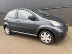 Toyota Aygo 1.0 12V Comfort 5 Deurs Airco 2010 APK 03/2027, Voorwielaandrijving, Stof, 4 stoelen, 68 pk