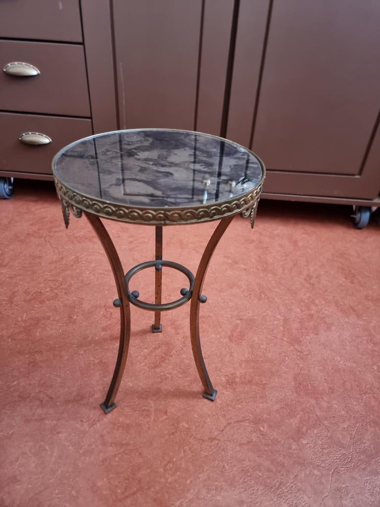 Antiek bijzettafeltje met verouderd glazen blad, Ophalen of Verzenden