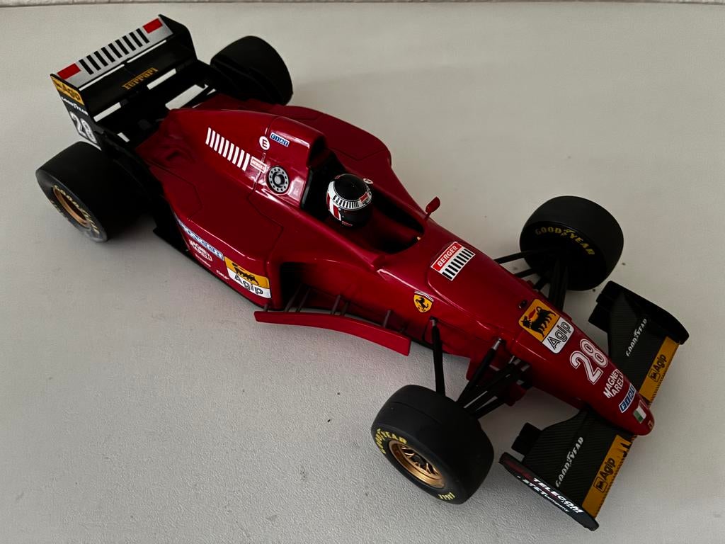 Ferrari F1 412 T2 Berger (Onyx) (1:18), Ophalen, Zo goed als nieuw, Auto, Overige merken