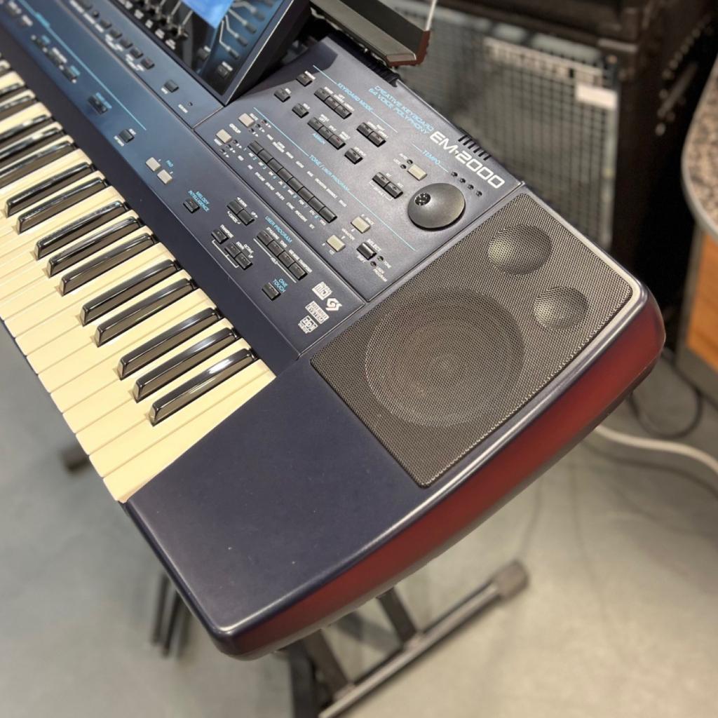 Roland EM-2000 Creative Keyboard in prima staat, Muziek en Instrumenten, Keyboards, Roland, Zo goed als nieuw, Support@roland.com