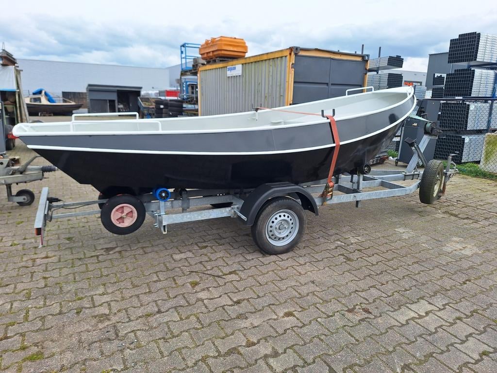 Schippersvlet  met Luchtkasten  4.6m x 1.8m Geschilderd, Watersport en Boten, Ophalen, Gebruikt, Staal