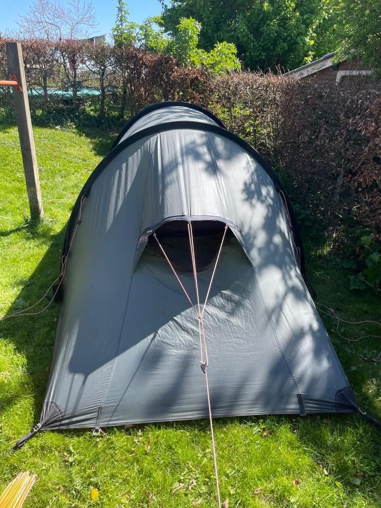 Hilleberg Namatj 2GT, Caravans en Kamperen, Tenten, Ophalen of Verzenden, Gebruikt, Tot en met 2