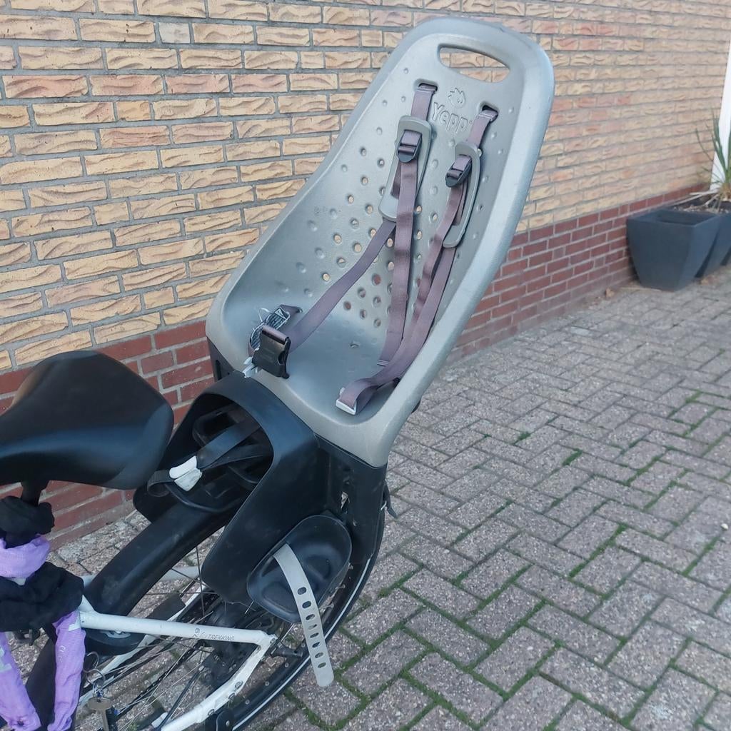 Yepp kinderstoeltje, Ophalen of Verzenden, Achterzitje, Yepp, Voetsteuntjes