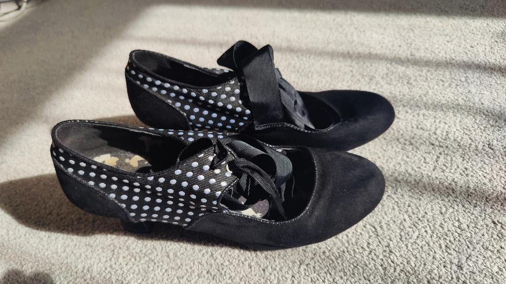 Zwarte pump Ruby Shoo maat 39, Kleding | Dames, Ophalen of Verzenden, Nieuw, Zwart