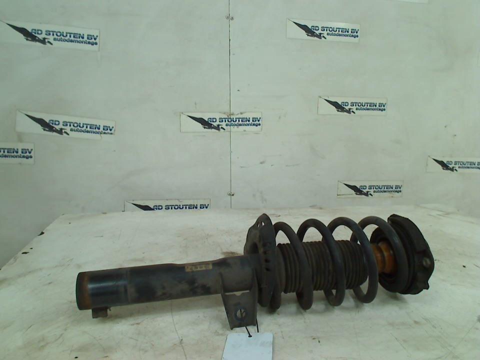 Veerpoot Rechts Voor Audi A3 (8P1) (2008-06/2012-09), Gebruikt, Auto-Union-Straße  1, Ingolstadt 85057, , Duitsland, Info@audi.de