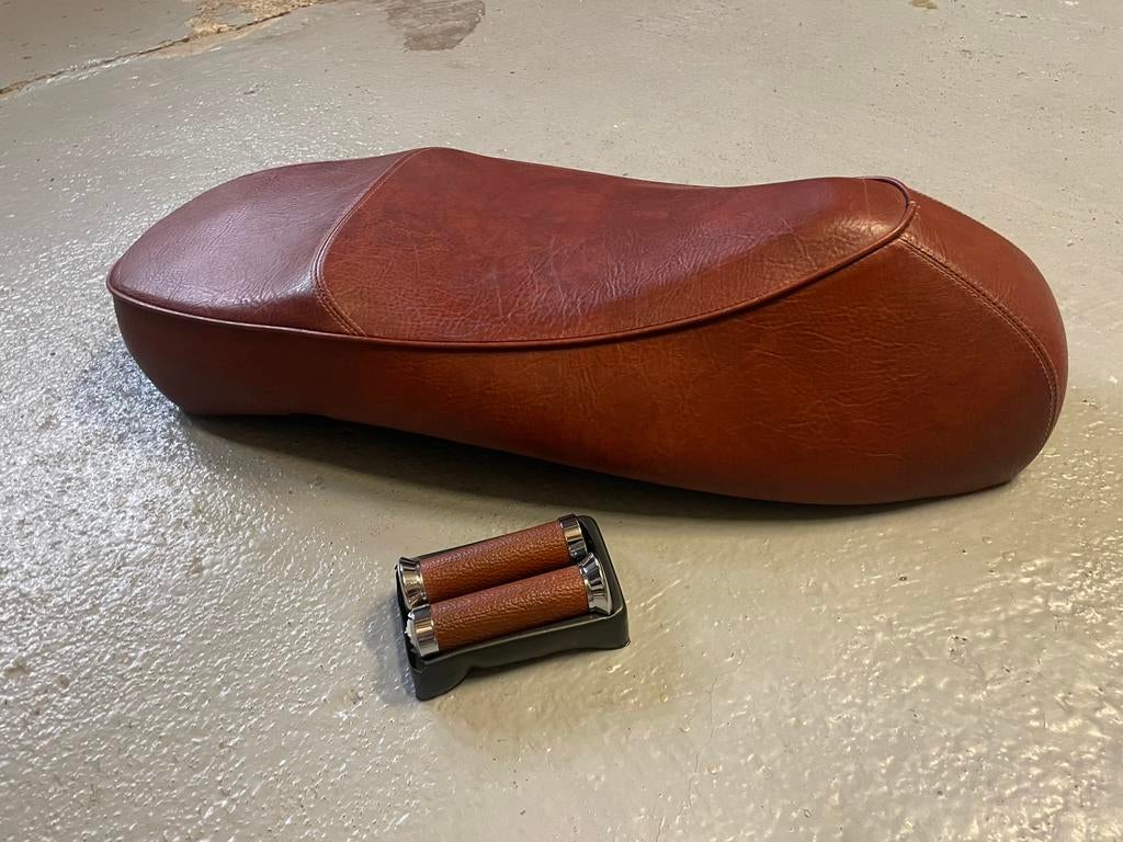 Vespa Gts zadel en handvatten, Ophalen of Verzenden, Zo goed als nieuw, Benzine, Overige modellen