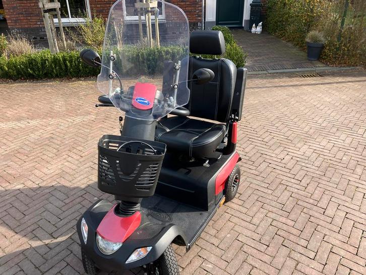 Scootmobiel, Diversen, Brommobielen en Scootmobielen, Gebruikt, Invacare, 36 t/m 45 km, 16 km/u of meer, Ophalen of Verzenden