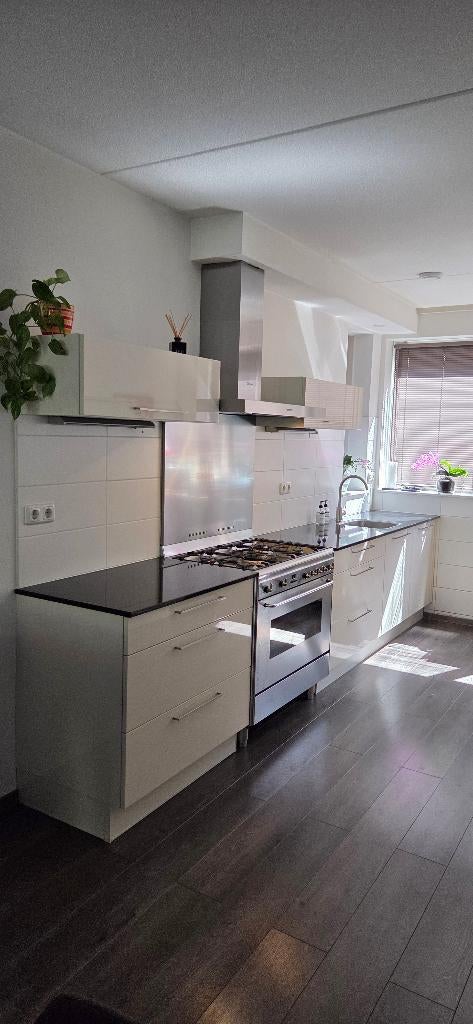 Hoogglans magnolia witte keuken, Ophalen, Gebruikt, Wit, Hoogglans of Gelakt