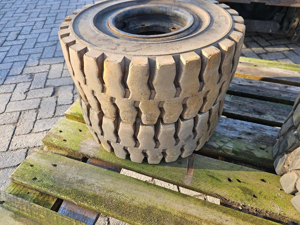 Vol rubberen Transportwagen / heftruck banden, Doe-het-zelf en Verbouw, Transportwagens, 100 liter of meer, Ophalen, Gebruikt