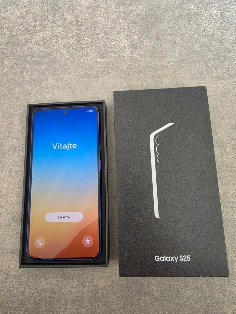 Samsung Galaxy S25 Navy-Blue 128GB + Hoesje 100% Batterij, Overige modellen, Blauw, Ophalen of Verzenden, Zo goed als nieuw