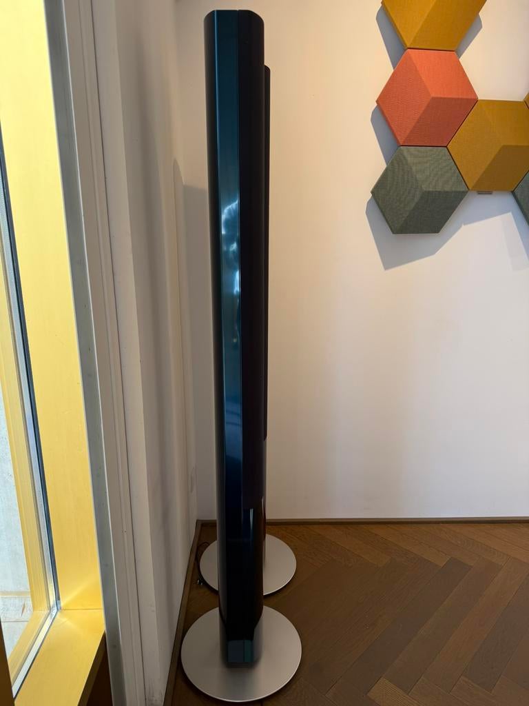 Bang & Olufsen BeoLab 1 met nieuwe cover, Bang & Olufsen, Info@bang-olufsen.dk, Zo goed als nieuw, 120 watt of meer
