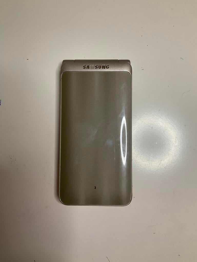 Samsung Folder 2 (2017) - Goud, zo goed als nieuw!, Overige modellen, Overige kleuren, Fysiek toetsenbord, 3 tot 6 megapixel