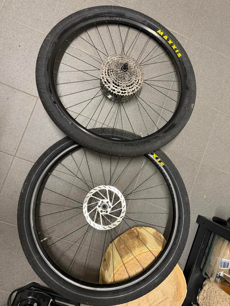Bontrager Kovee TLR MTB 29" wielen met 12-speed cassette, Fietsen en Brommers, Fietsonderdelen, Ophalen of Verzenden, Gebruikt