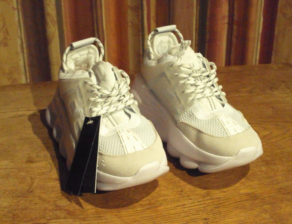 Versace sneakers nieuw maat 42, Kleding | Dames, Wit, Nieuw, Ophalen of Verzenden, Sneakers of Gympen