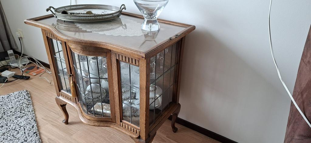 Vintage antieke theekast, Huis en Inrichting, Woonaccessoires | Kisten, Ophalen, Zo goed als nieuw, Glas, Minder dan 50 cm