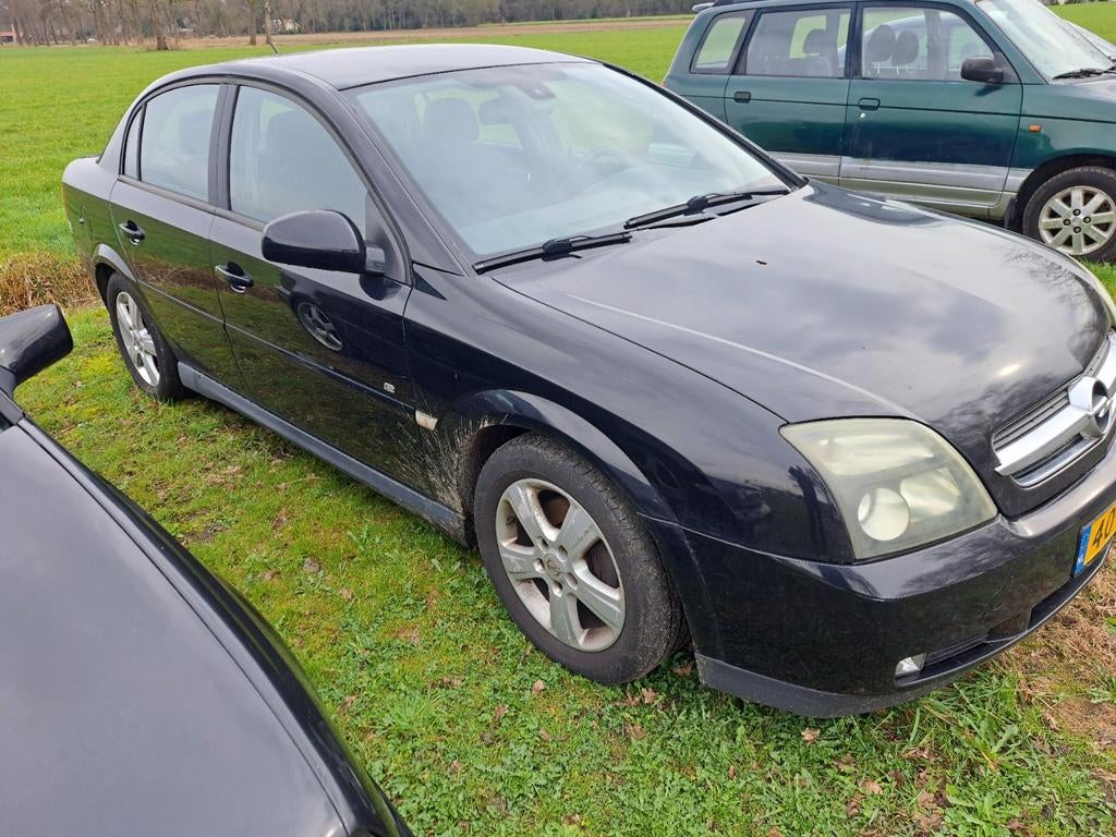 Opel Vectra 1.8 16V SDN 2005 Zwart, Auto's, Opel, Voorwielaandrijving, 4 cilinders, 1796 cc, Handgeschakeld