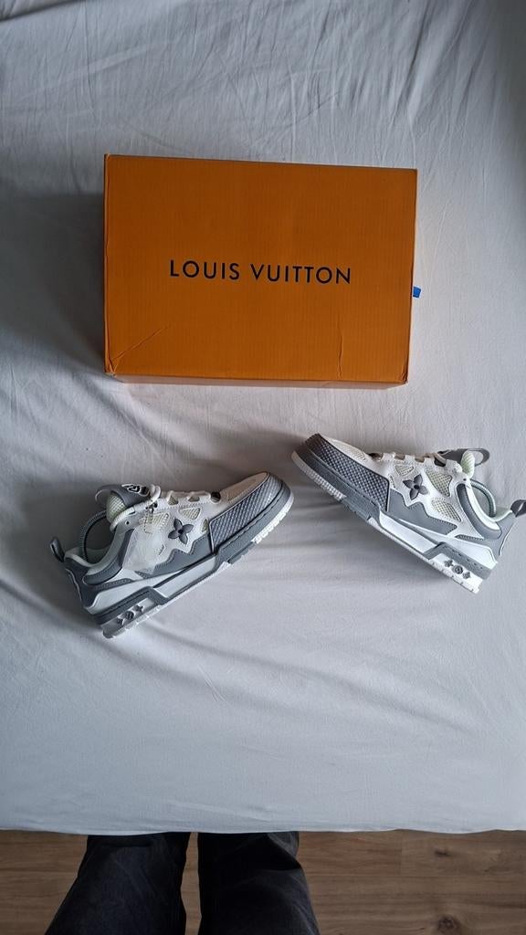 Louis Vuitton Skates Grijs Nieuw met Doos Maat 43, Overige kleuren, Nieuw, Ophalen of Verzenden, Sneakers of Gympen