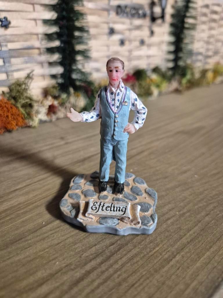 Luville efteling park opzichter kerstdorp kersthuisjes, Diversen, Kerst, Ophalen of Verzenden, Zo goed als nieuw