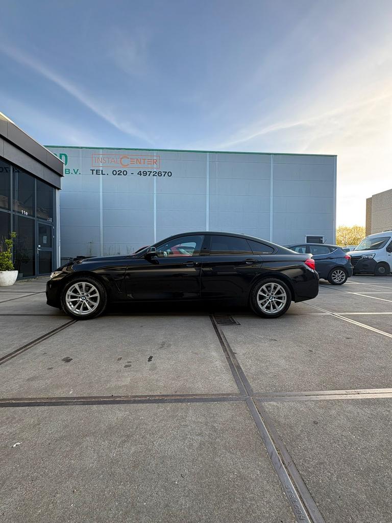 318i EXE Gran Coupe-aut. org NL-VEEL OPTIES-zwart/zwart-2018, Auto's, BMW, Automaat, Zwart, 1690 kg, 19 km/l