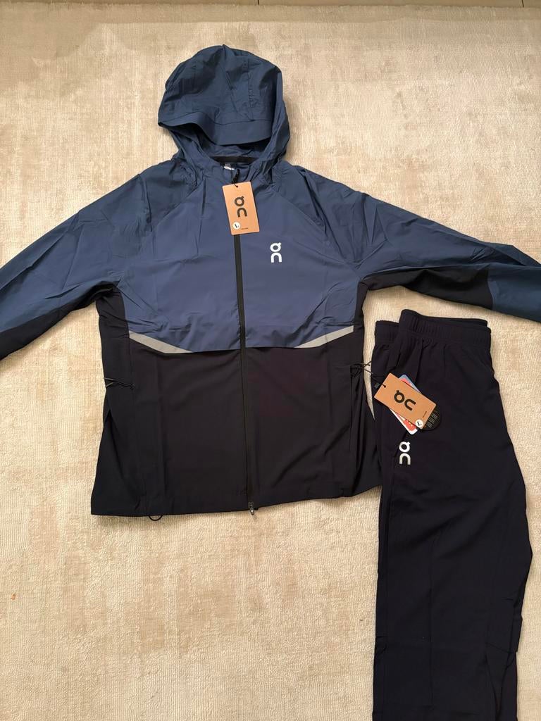 Gloednieuw On Cloud trainingspak maat M, Kleding | Heren, Sportkleding, Fitness, Nieuw, Ophalen of Verzenden, Maat 48/50 (M)