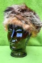 Muts Amerikaanse Das - Om Bont Pompons van te maken, bijv., Maat 38/40 (M), Overige typen, Ophalen of Verzenden, American Vintage