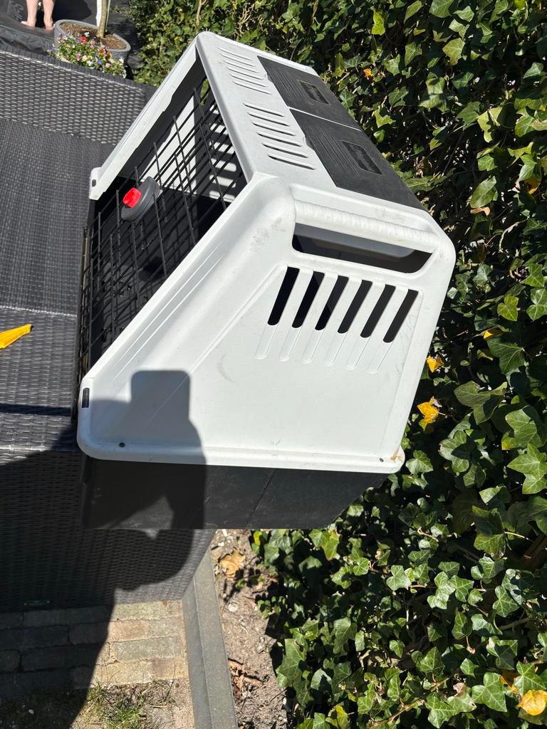 Nette reisbench voor hond of kat van Ferplast, Ophalen, Gebruikt