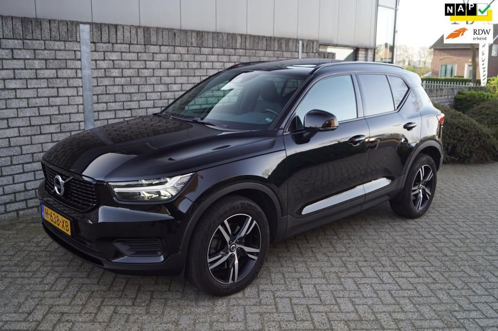 Volvo XC40 2.0 T4 AWD R-Design Autom Panodak Leder Stoel/Stu, Automaat, Gebruikt, Zwart, Bedrijf