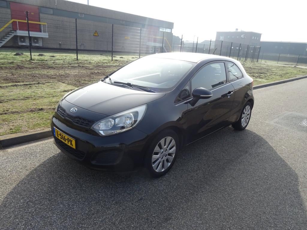 Kia Rio 1.2 CVVT, Auto's, Voorwielaandrijving, Euro 5, 4 cilinders, Zwart