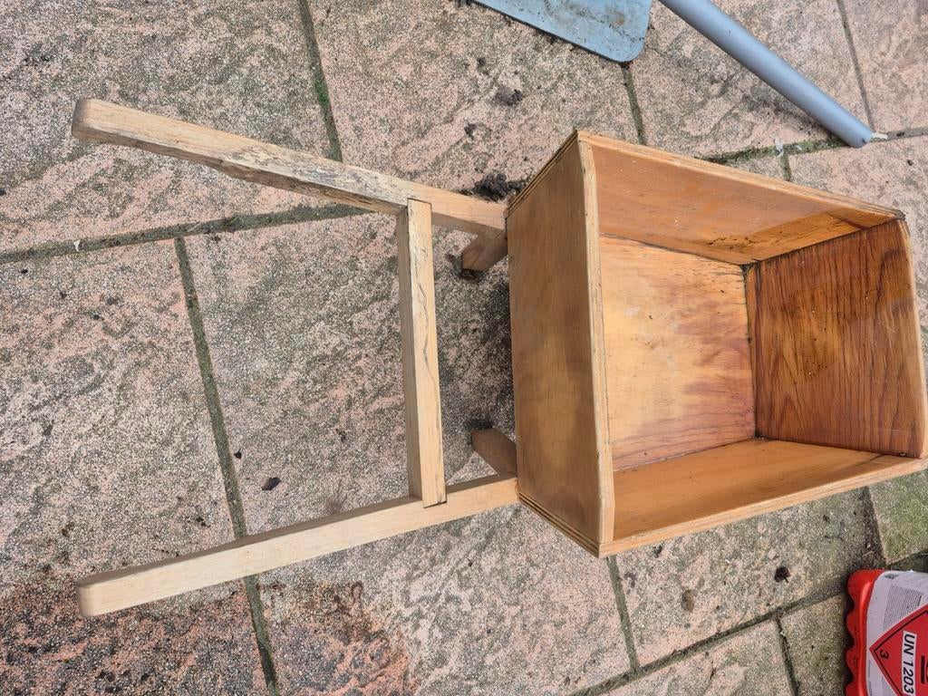 Houten kruiwagen voor kinderen, Ophalen