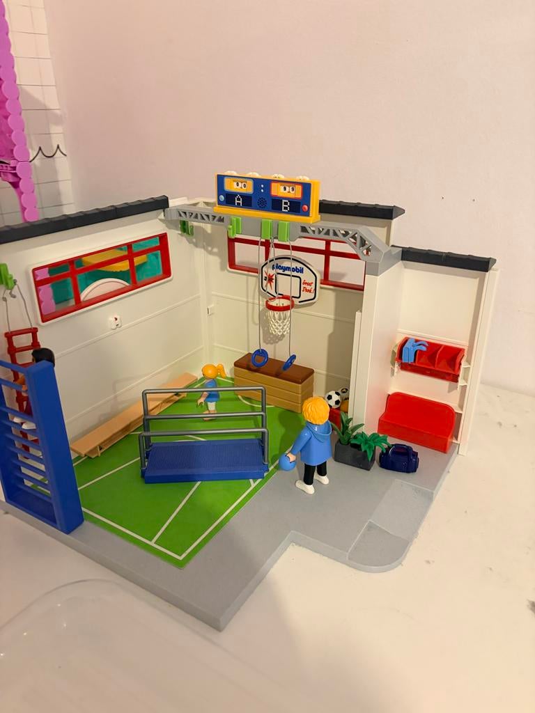 Complete Playmobil City Life School met Gymzaal en Schoolbus, Ophalen of Verzenden, Zo goed als nieuw, Complete set