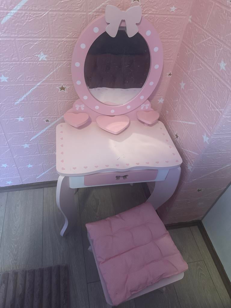 Roze kaptafel met spiegel en krukje voor kinderen, Huis en Inrichting, Tafels | Kaptafels, Minder dan 50 cm, Gebruikt, Ophalen of Verzenden