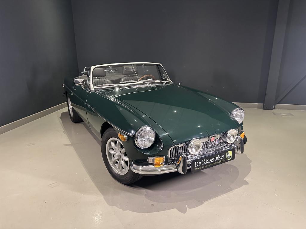 MG B uit 1973 Roadster (bj 1973), Auto's, Oldtimers, 1789 cc, Zwart, Cabriolet, Alcantara