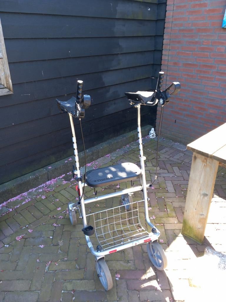 Rollator met onderarmschalen, Diversen, Rollators, Ophalen, Gebruikt