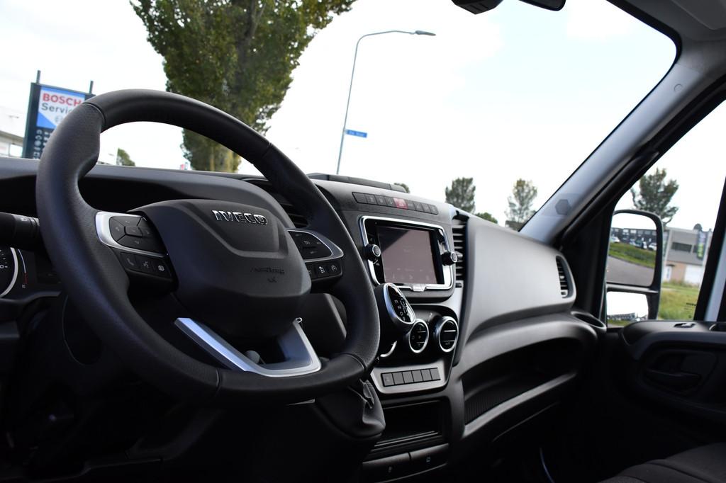 Iveco 35S18 Daily | Oprijwagen | Geveerde stoel | 3,5t trekg, Automaat, Stof, Euro 6, 4 cilinders