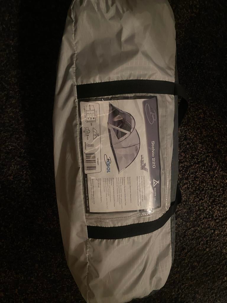 Bardani Stelvio 220 Koepeltent - Zo goed als nieuw, Caravans en Kamperen, Tenten, Ophalen, Zo goed als nieuw, Tot en met 2