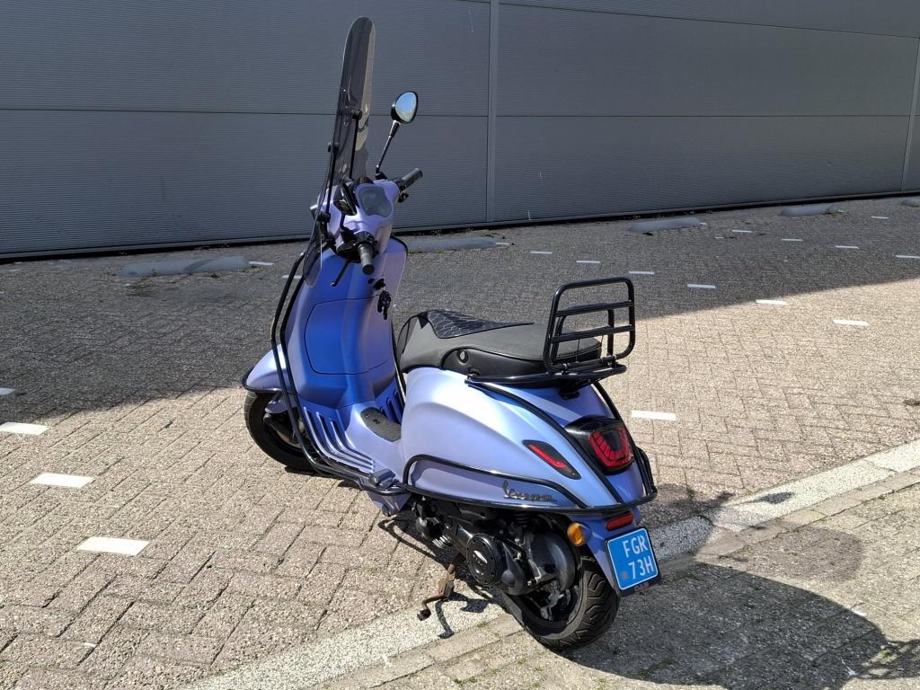 Piaggio Snorscooter Sprint 50 Custom Opaco Violo Cameleon, Fietsen en Brommers, Scooters | Vespa, Gebruikt, Overige modellen, 49 cc