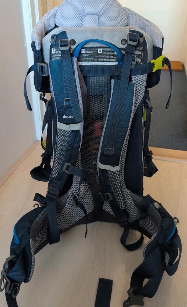 Deuter Kid Comfort draagrugzak - Ideaal voor wandelen, Zo goed als nieuw, Rug, Draagzak, Ophalen