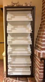 Vitrinekast,  Stofdicht. Met onderkast, Ophalen of Verzenden, Zo goed als nieuw, Groter dan 1:32