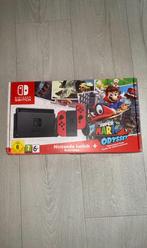 Switch + Super Mario Odyssey, Met 2 controllers, Zo goed als nieuw, Switch Original, Ophalen